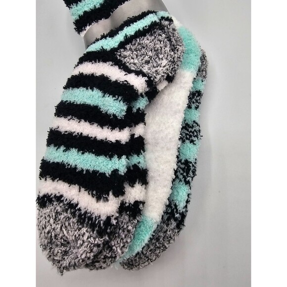 NEW w/ Tags 3-Pack Turquoise /Black/White Alexa Rose Socks Shoe Size 5-9 - Picture 3 of 3